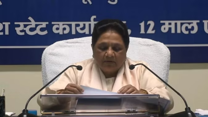 Mayawati said: Due to government protection, Bhole Baba’s name is not in the charge sheet of Hathras incident, he maintained silence earlier too