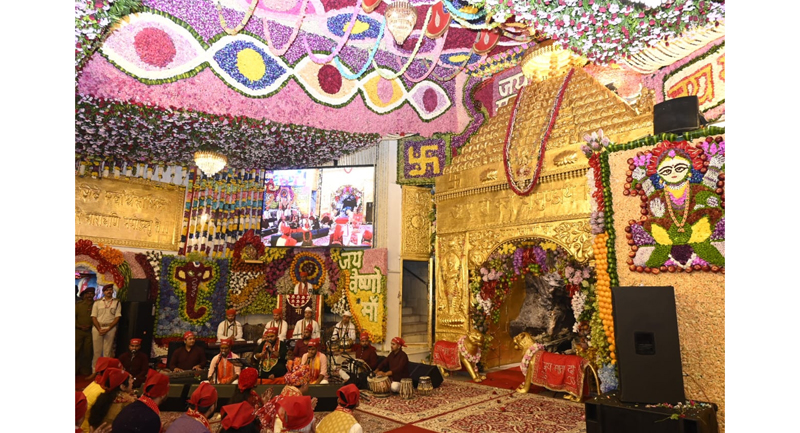 Navratras begin at Mata Vaishno Devi Shrine with Shatchandi Yagya, Langar