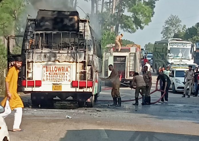 Bus catches fire, pilgrims escape unhurt