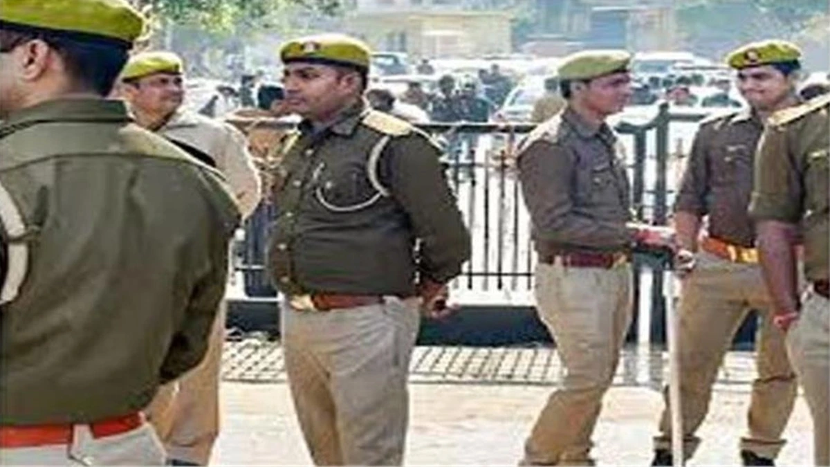 UP: वक्फ संशोधन बिल राज्यसभा में पास, सुरक्षा को लेकर मुख्यमंत्री योगी आदित्यनाथ ने की पूरी तैयारी। UP: वक्फ संशोधन बिल राज्यसभा में पास, सुरक्षा को लेकर मुख्यमंत्री योगी आदित्यनाथ ने की पूरी तैयारी।