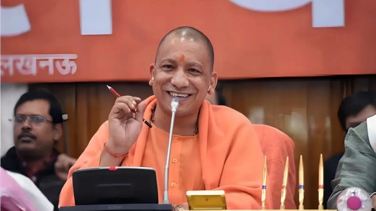 UP: योगी सरकार की सौगात: राज्य कर्मचारियों को 2% DA बढ़ोतरी। UP: योगी सरकार की सौगात: राज्य कर्मचारियों को 2% DA बढ़ोतरी।