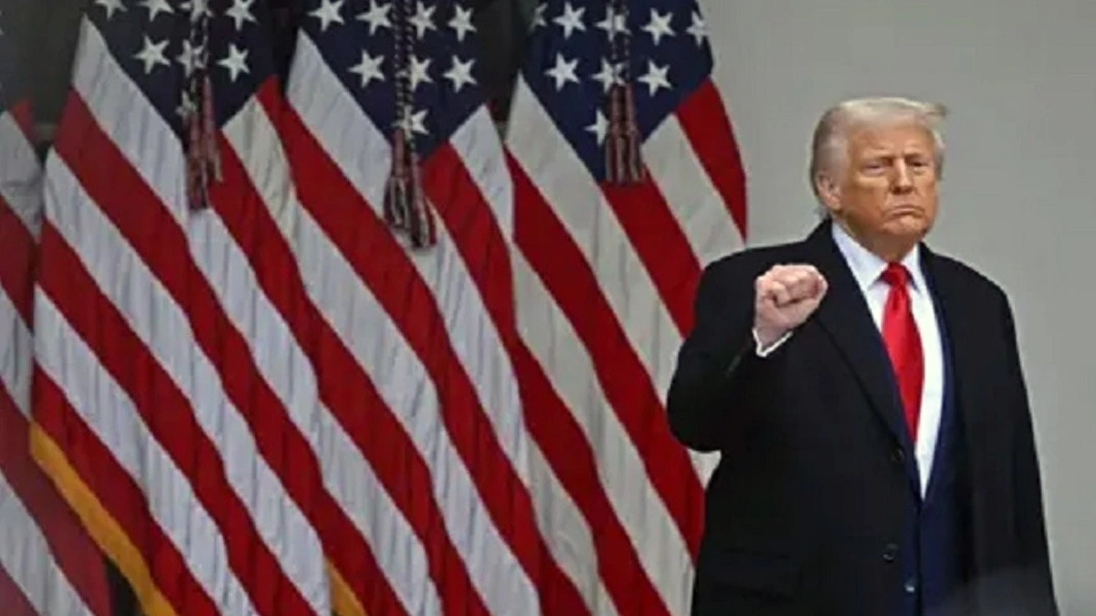 USA में 30 दिनों से अधिक ठहरने वाले विदेशी नागरिकों के लिए अनिवार्य पंजीकरण का नया नियम लागू।