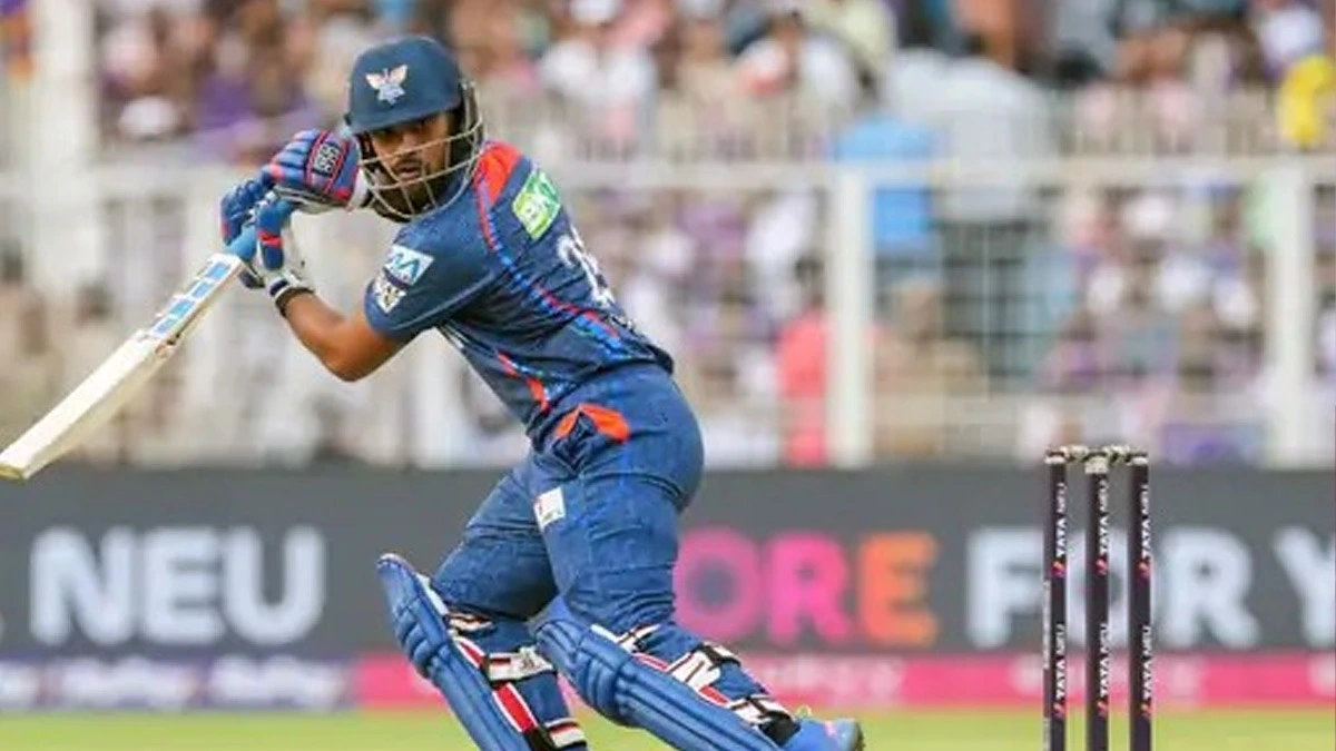 लखनऊ ने 239 रन का टारगेट दिया, कोलकाता ने 6.2 Over में 91 रन पर दो विकेट गंवाए। लखनऊ ने 239 रन का टारगेट दिया, कोलकाता ने 6.2 Over में 91 रन पर दो विकेट गंवाए।