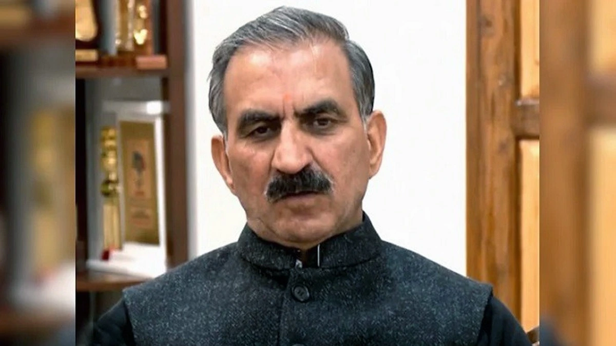 CM सुक्खू के पैतृक आवास के पास मंडराते दिखे संदिग्ध ड्रोन, इलाके में फैली दहशत, लोगों ने बंद कर दी अपने घरों की लाइटें। CM सुक्खू के पैतृक आवास के पास मंडराते दिखे संदिग्ध ड्रोन, इलाके में फैली दहशत, लोगों ने बंद कर दी अपने घरों की लाइटें।