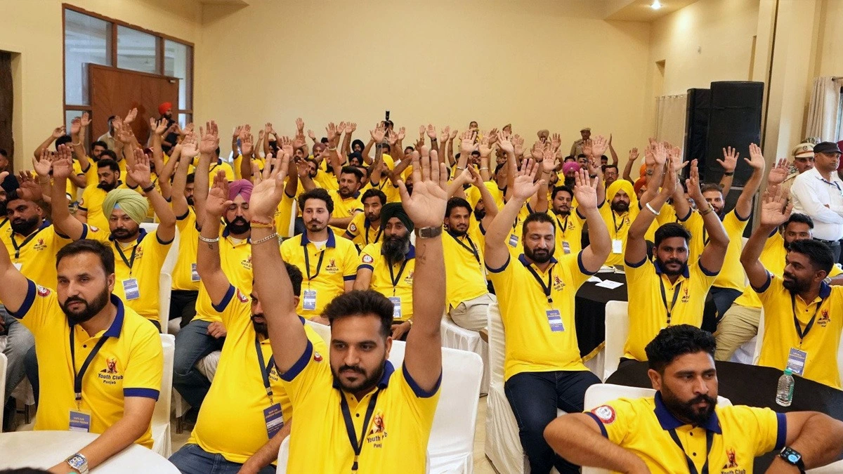 केजरीवाल बोले: Punjab यूथ लीडरशिप प्रोग्राम का उद्देश्य युवाओं को नशे से बचाकर उन्हें बिजनेस के लिए तैयार करना है।