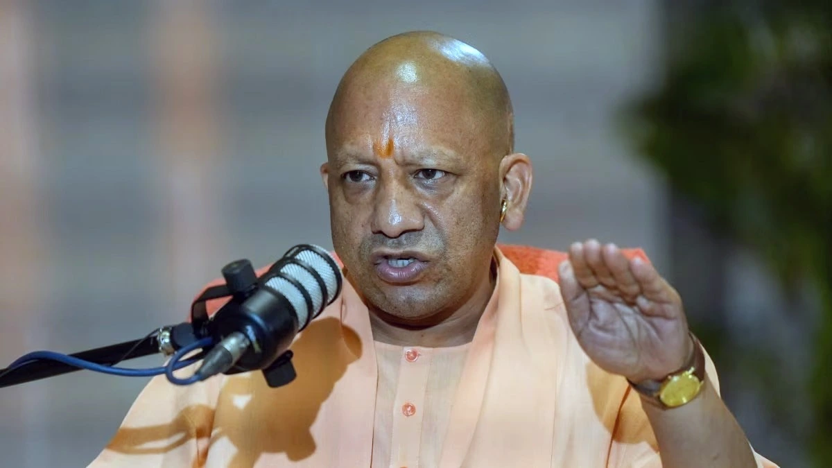 UP: तेज आंधी-बारिश और ओलों से तबाही, सीएम योगी ने दिए तत्काल राहत कार्यों के आदेश।