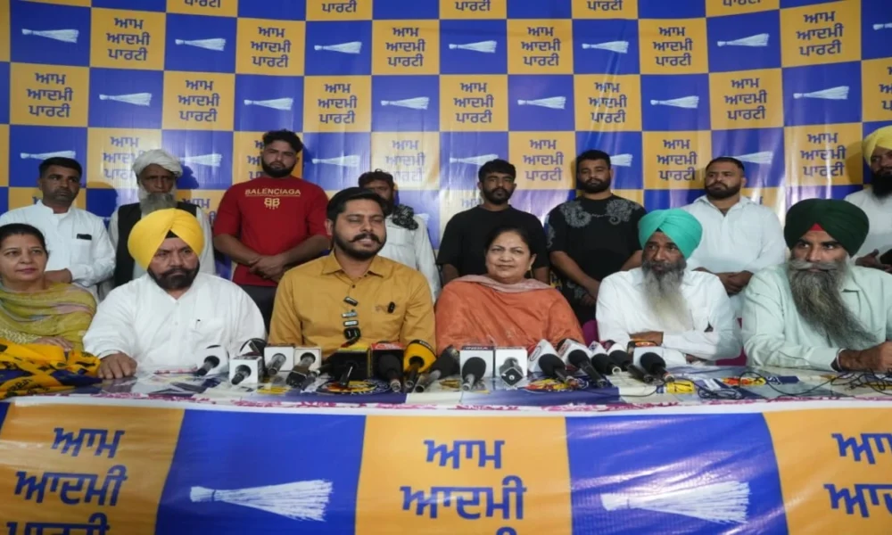 Tarn Taran में AAP का कारवां हुआ और बड़ा — गुज्जर भाईचारे के कई Prominent Leaders पार्टी में शामिल, Sherry Kalsi बोले “अब Constituency का Development रुकने वाला नहीं”