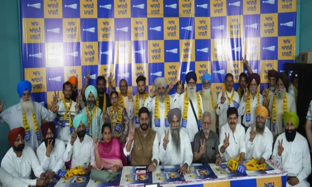 Tarn Taran Bypoll से पहले AAP को मिला बड़ा समर्थन — Ex-Servicemen, Congress और Akali नेताओं ने थामा झाड़ू