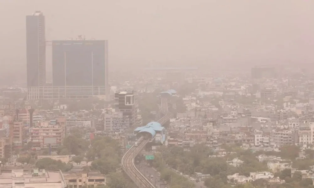 Delhi-NCR में बढ़ता Pollution: हर साल विकराल हो रही है Air Crisis, जानिए क्या कहते हैं Experts और क्या हैं इसके solutions