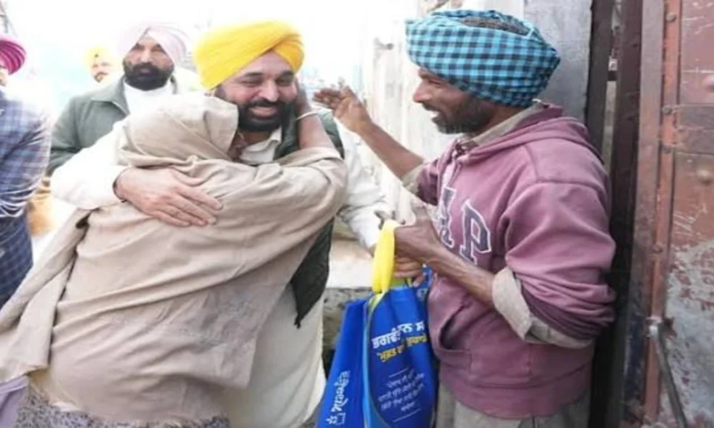 घर-घर पहुंचेगी खुशहाली: Mann सरकार ने ‘आटा-दाल’ Scheme को बनाया ‘Complete Ration Package’, New Year से मिलेगी Home Delivery घर-घर पहुंचेगी खुशहाली: Mann सरकार ने ‘आटा-दाल’ Scheme को बनाया ‘Complete Ration Package’, New Year से मिलेगी Home Delivery