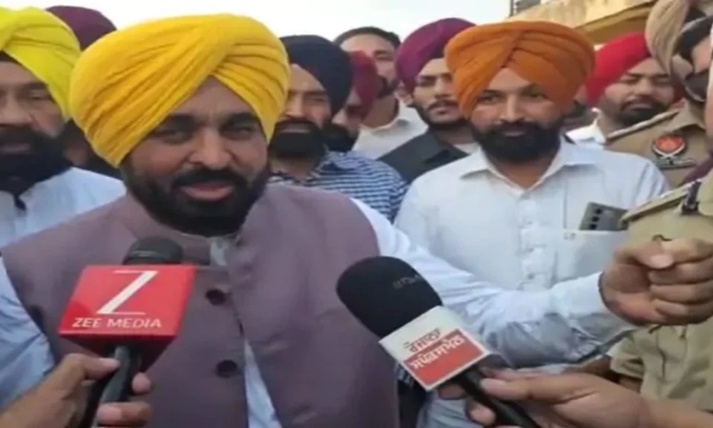 Punjab CM की Video को लेकर Controversy, BJP ने उठाए सवाल, CM बोले- ये सब फेक है