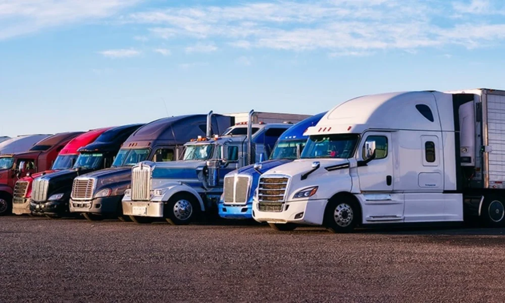 Trump सरकार की सख़्ती: English Test में fail होने पर 7 हज़ार से ज़्यादा Truck Drivers के Licenses रद्द, सबसे ज़्यादा असर भारतीयों पर