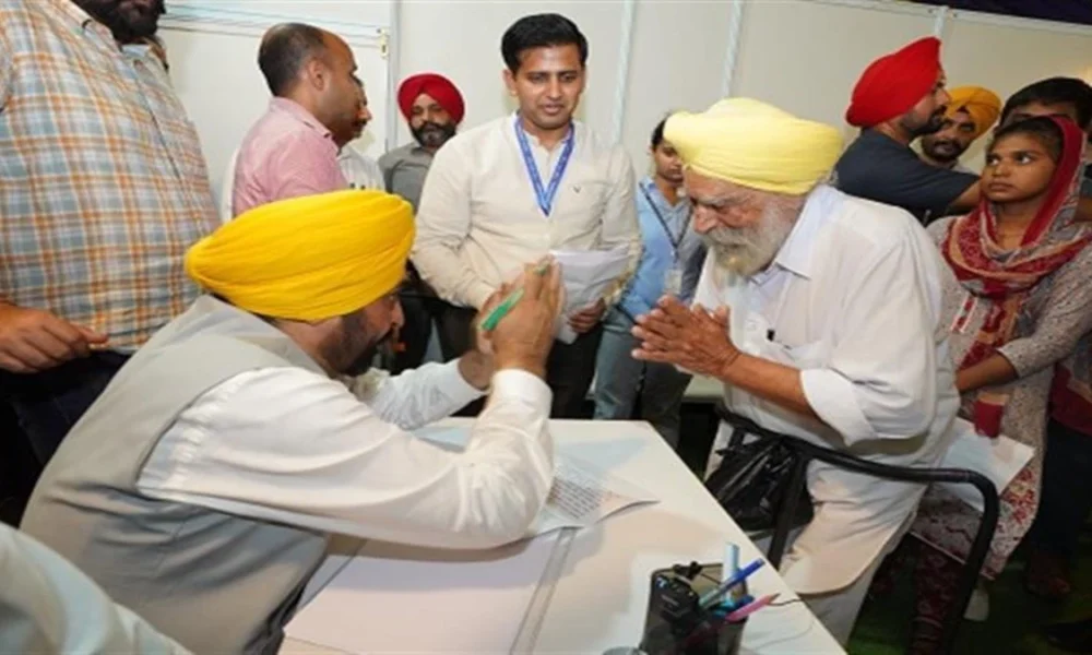 Elderly Pensioners की परेशानी खत्म! Punjab Government ने लॉन्च किया ‘Pensioner Sewa Portal’, अब Pension की सेवाएँ घर बैठे Elderly Pensioners की परेशानी खत्म! Punjab Government ने लॉन्च किया ‘Pensioner Sewa Portal’, अब Pension की सेवाएँ घर बैठे