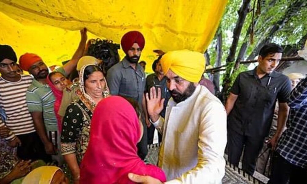 ₹1000 महिना वाली Scheme पर बड़ा Update: Punjabकी महिलाओं को कब मिलेगा पैसा? जानिए पूरी जानकारी