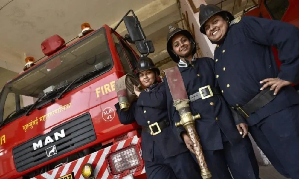 सारे Barriers तोड़ आगे बढ़ रही हैं Punjab की बेटियाँ: Mann सरकार का बड़ा Decision, अब महिलाएँ भी बन सकेंगी Firefighters