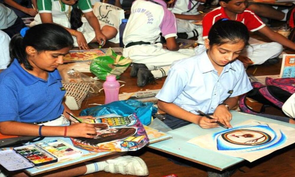 Mann सरकार के नेतृत्व में Education में जुड़ा नया अधयाय : schools में Degrees के साथ अब ‘कमाई का हुनर’, students बनेंगे self-reliance की मिसाल।