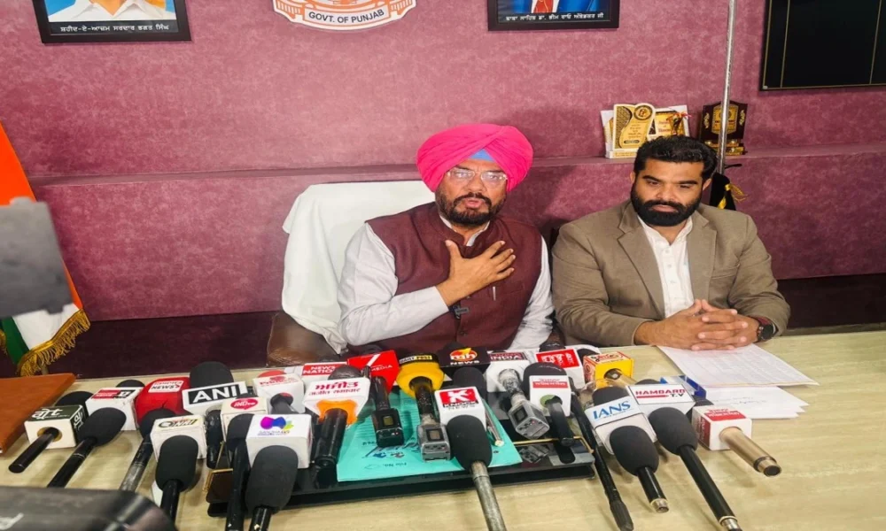 Dhaliwal की Gangsters को चेतावनी: “Crime छोड़कर Mainstream में आ जाओ या Punjab छोड़ दो” – Government लोगों की सुरक्षा के लिए 24×7 तैयार, Punjab Police हर हाल में शांति बनाए रखेगी