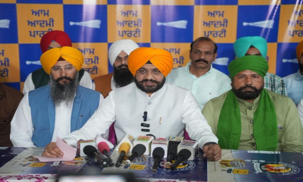Aam Aadmi Party को मिली बड़ी मजबूती, Sufi Saint Community ने Tarn Taran By-election में Harmeet Singh Sandhu को दिया समर्थन