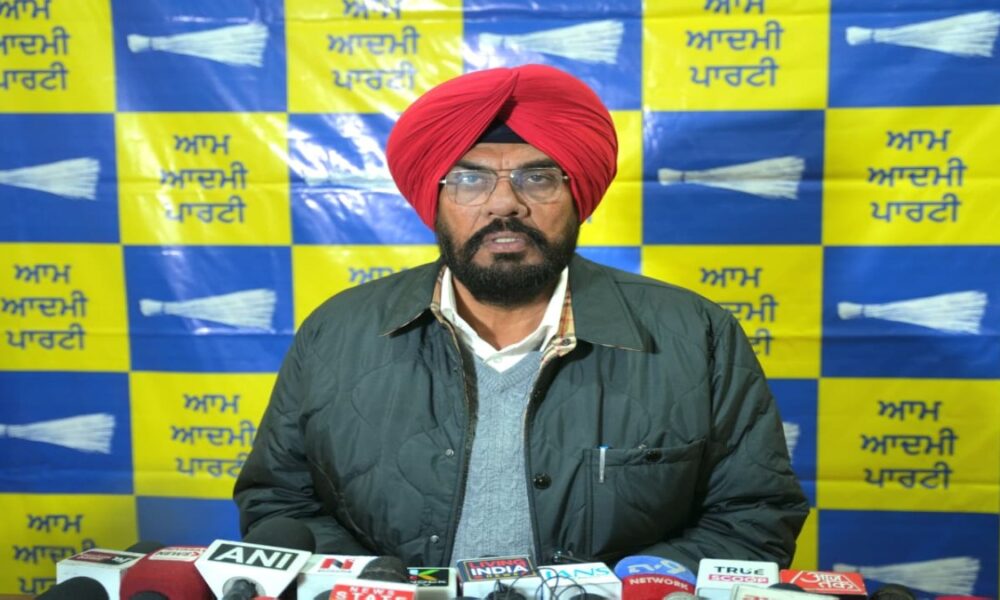 Mann सरकार के Development Model को स्थानीय Elections में मिल रहा लोगों का मजबूत Support: Kuldeep Dhaliwal Mann सरकार के Development Model को स्थानीय Elections में मिल रहा लोगों का मजबूत Support: Kuldeep Dhaliwal