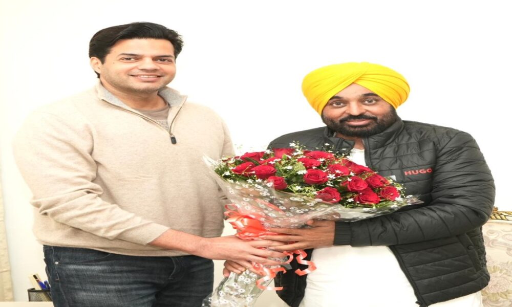 CM Mann ने योजना बोर्ड के वाइस चेयरपर्सन को राज्य की तरक्की और खुशहाली के लिए काम करने को कहा CM Mann ने योजना बोर्ड के वाइस चेयरपर्सन को राज्य की तरक्की और खुशहाली के लिए काम करने को कहा