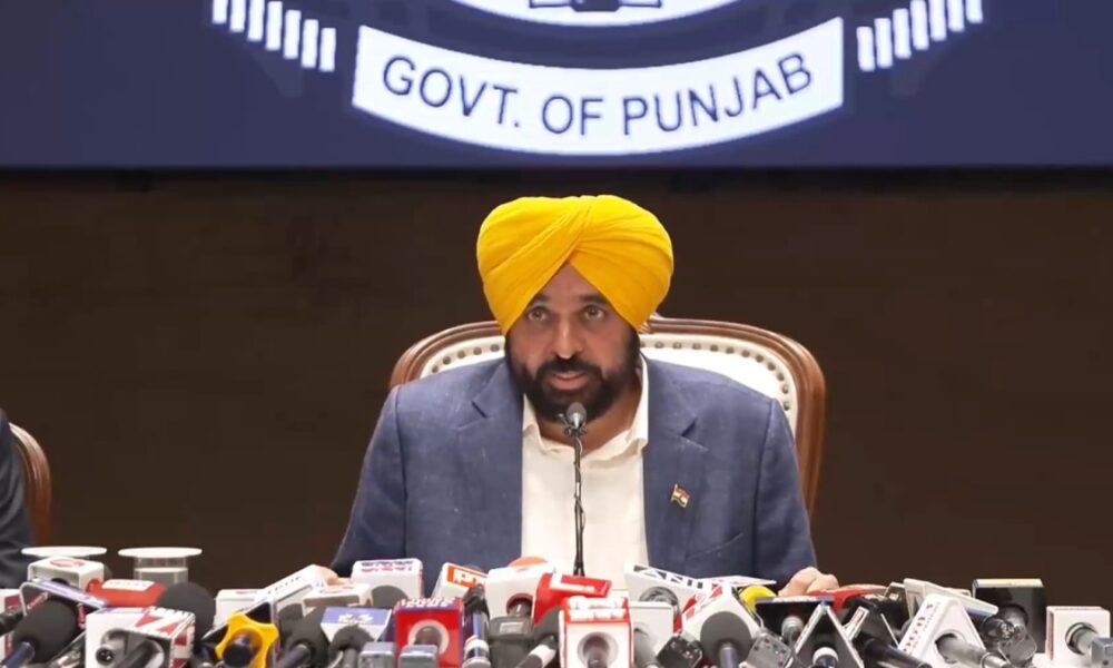 ‘गोली चलाई तो मां की गोद में नहीं सोएंगे गैंगस्टर’; CM भगवंत मान ने गैंगस्टरों को दे डाली चेतावनी ‘गोली चलाई तो मां की गोद में नहीं सोएंगे गैंगस्टर’; CM भगवंत मान ने गैंगस्टरों को दे डाली चेतावनी