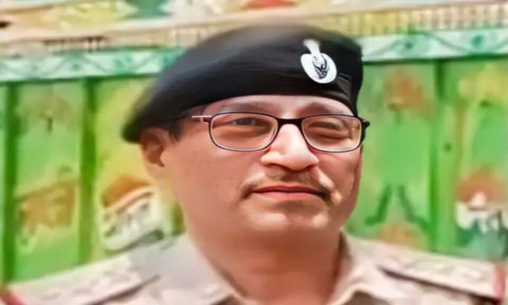 Faridabad: SHO पर Bribery, Extortion और Misuse of Power के आरोप; 10 गांवों के सरपंचों ने Police Commissioner से की मुलाकात, बोले– FIR लिखवाने तक के Rates Fixed