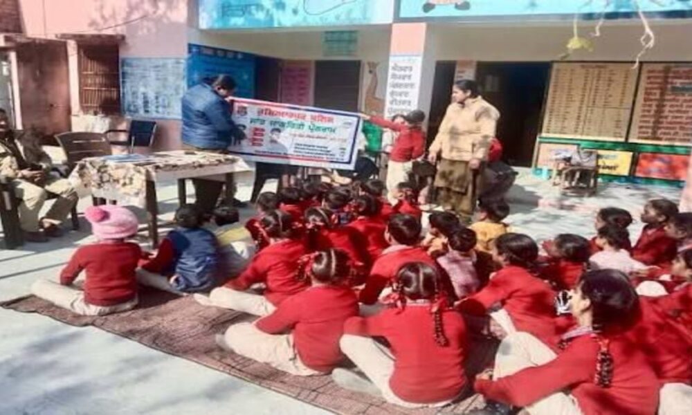 Shakti Helpdesk: मान सरकार की पहल से पंजाब पुलिस बच्चों को दे रही सुरक्षा कवच, स्कूलों में चल रहा जागरूकता अभियान