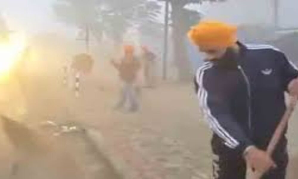 तीन पवित्र शहरों को होली सिटी घोषित करने के बाद पंजाब सरकार की सेवा भावना, फतेहगढ़ साहिब में AAP विधायक सेवा करते दिखे