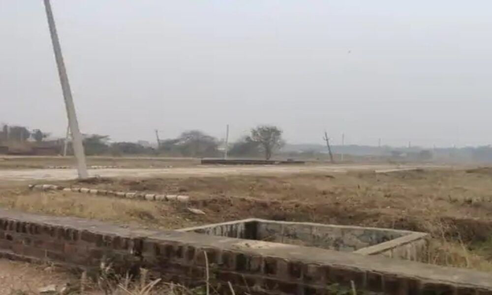 SYL के एरिया में कटी कॉलोनियां और प्लॉट:कई जगह लोगों ने घर तक बनाए, अधिकारी बोले- जांच के बाद होगा एक्शन SYL के एरिया में कटी कॉलोनियां और प्लॉट:कई जगह लोगों ने घर तक बनाए, अधिकारी बोले- जांच के बाद होगा एक्शन