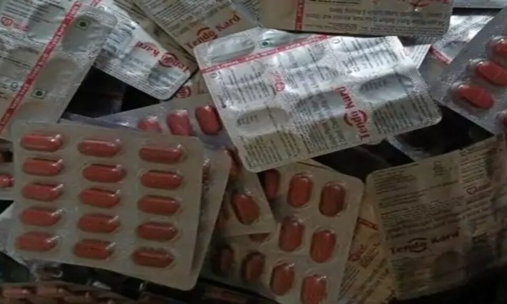 मोहाली में नकली दवा कारोबार का पर्दाफाश:2 फैक्ट्रियों पर छापा-1 सील, दवा जब्त, लग चुका है 16 लाख जुर्माना