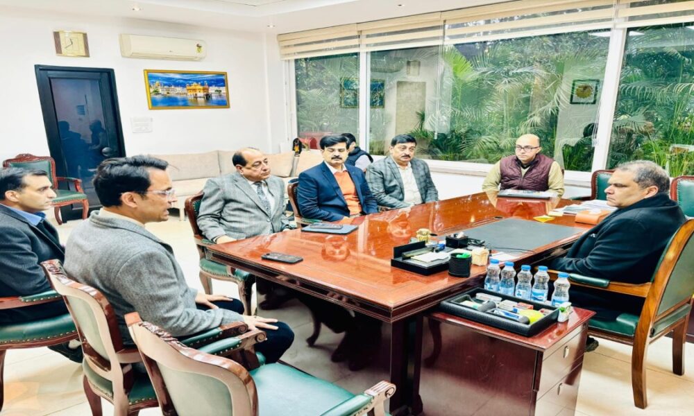 दूसरे राज्यों को छोड़ पंजाब में निवेश कर रही निजी कंपनियां , महिंद्रा कंपनी का 400 करोड़ का निजी निवेश