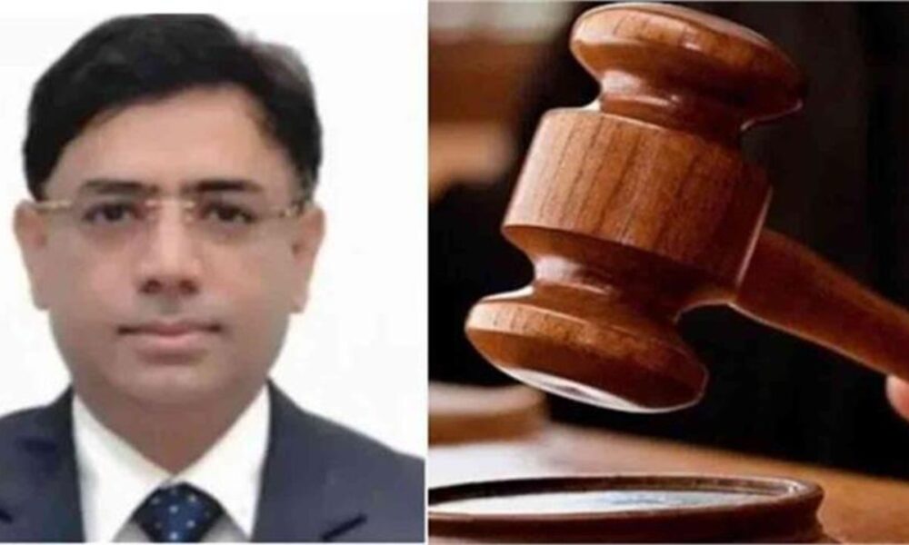 अदालत से IAS Vijay Dahiya दोषमुक्त, लगा था ये गंभीर आरोप जानें क्या है Case..