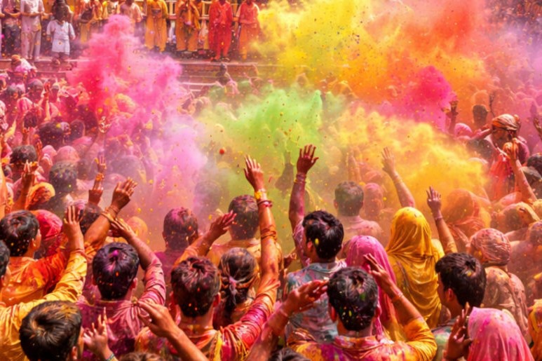 वृंदावन की फूलों की होली 2026: तारीख, परंपरा और ब्रज की खास होली का पूरा कार्यक्रम