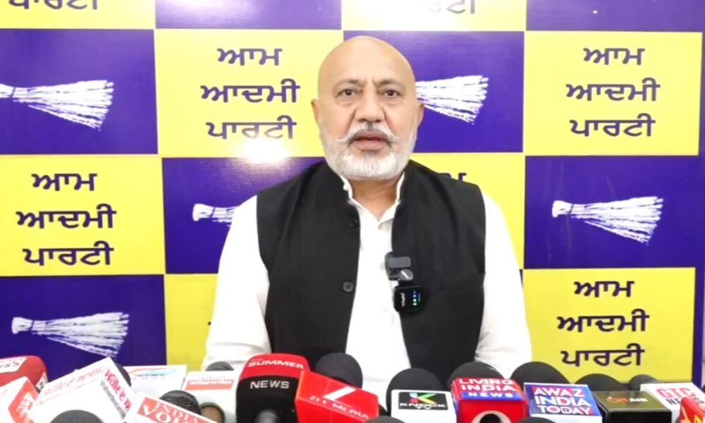 कथित शराब घोटाले में न्याय ने आम आदमी का भरोसा वापस दिलाया: Baltej Pannu कथित शराब घोटाले में न्याय ने आम आदमी का भरोसा वापस दिलाया: Baltej Pannu