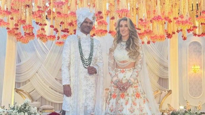 शिखर धवन ने सोफी शाइन संग लिए सात फेरे, क्रिकेट से लेकर बॉलीवुड तक से मिली ढेरों शुभकामनाएं