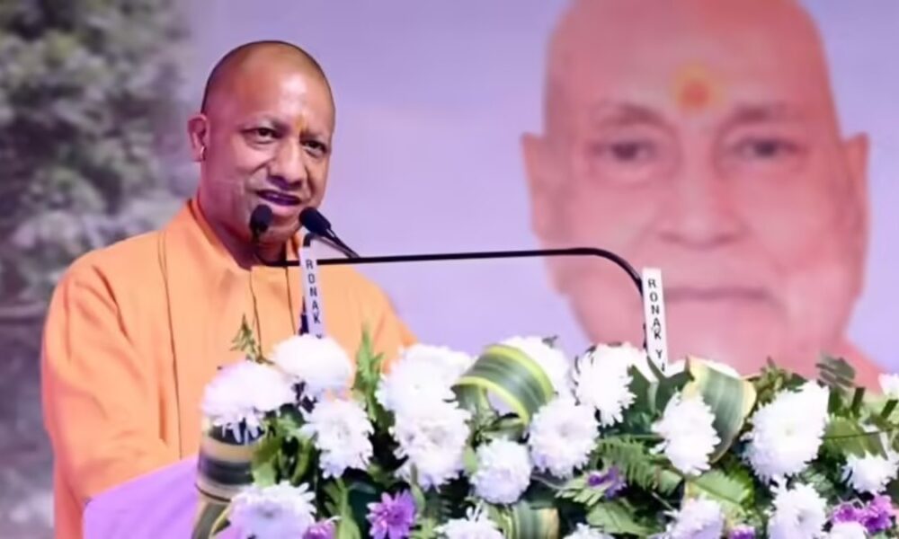 ‘न कर्फ्यू है, न दंगा है- उत्‍तर प्रदेश में अब सब चंगा है’, हरिद्वार में गरजे CM योगी आदित्‍यनाथ