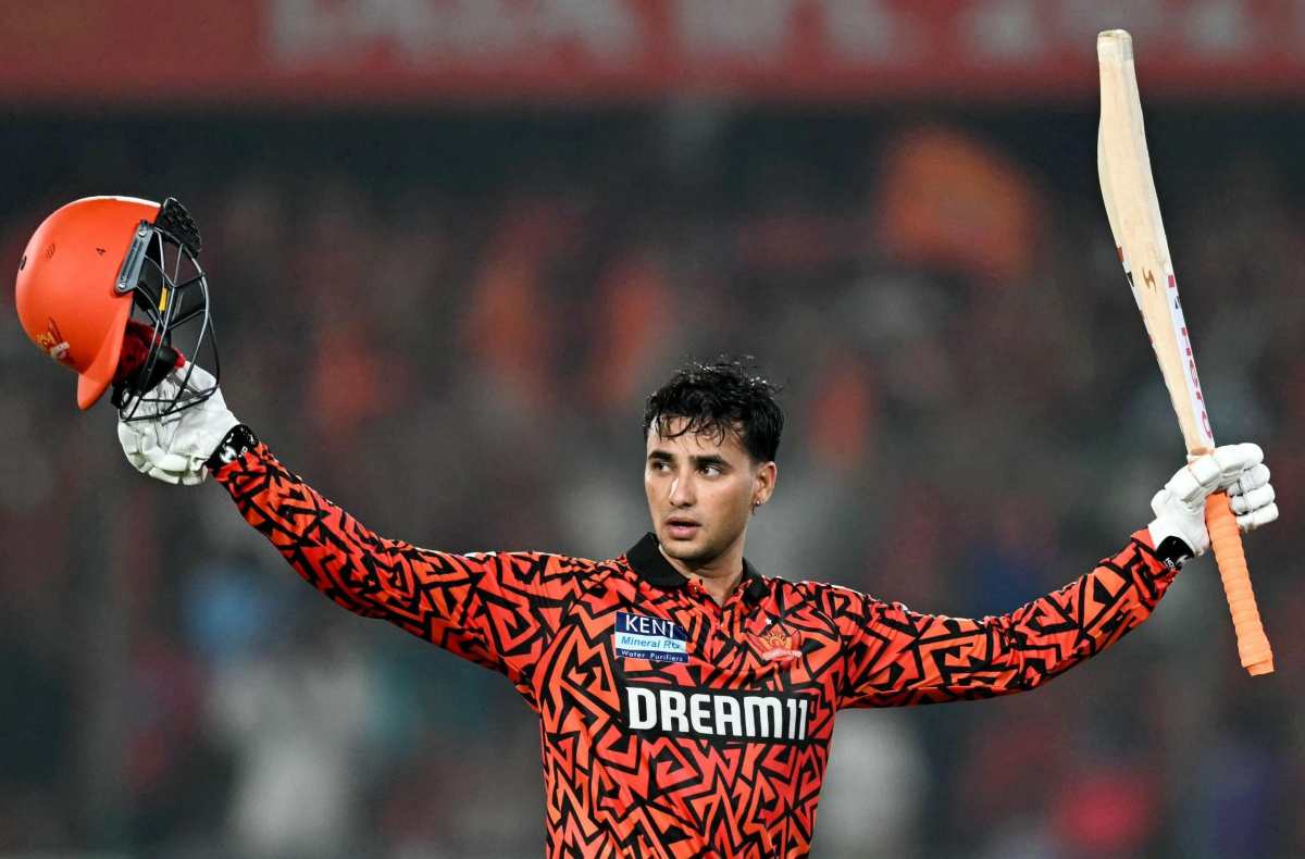 IPL 2026: पैट कमिंस की गैरमौजूदगी में अभिषेक शर्मा संभाल सकते हैं SRH की कमान