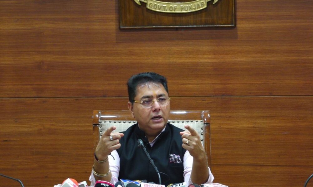 केंद्रीय गृह मंत्री अमित शाह से आप पंजाब प्रधान अमन अरोड़ा के 8 सवाल: