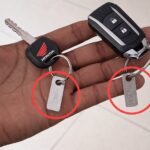 वाहन की चाबी के साथ मिलने वाला मेटल टैग क्यों है इतना अहम? जानिए इसका असली उपयोग