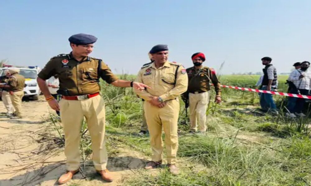 तरनतारन में एनकाउंटर में दो बदमाश घायल:सरपंच मर्डर केस में चल रहे थे फरार, एक कमरे में छिपे, police पर चलाई गोली