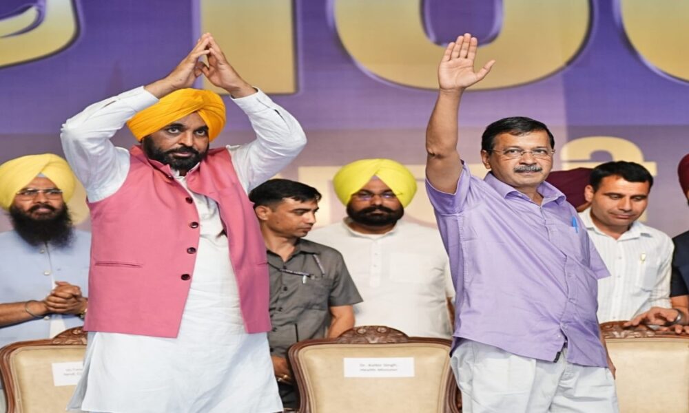 पंजाब में स्वास्थ्य सुविधाओं का विस्तार; 100 नए मोहल्ला क्लिनिक शुरू; केजरीवाल- सीएम मान ने गिनाईं उपलब्धियां