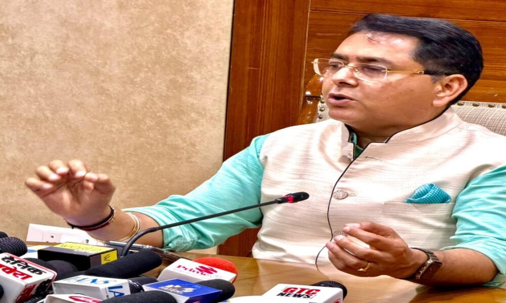 AAP सरकार आरोपों पर तुरंत करती है कार्रवाई, जवाबदेही तय — अमन अरोड़ा का हरियाणा सरकार पर हमला!