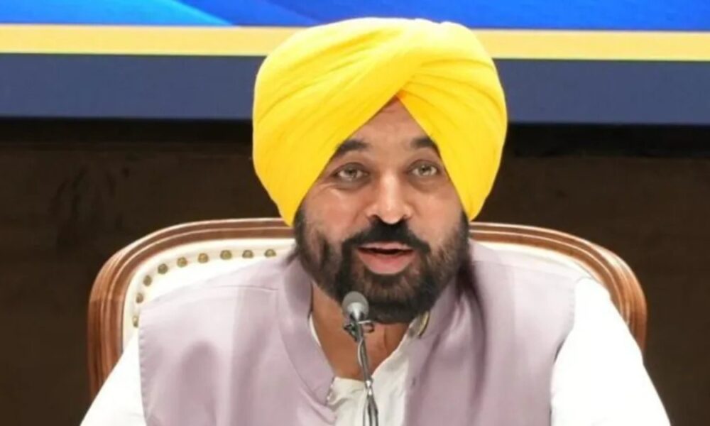 मुफ्त बिजली, सड़कें और स्वास्थ्य सुविधाओं का विस्तार! 4 वर्षों में Bhagwant Mann सरकार ने बदली पंजाब की तस्वीर, लाभान्वित हुए लोग