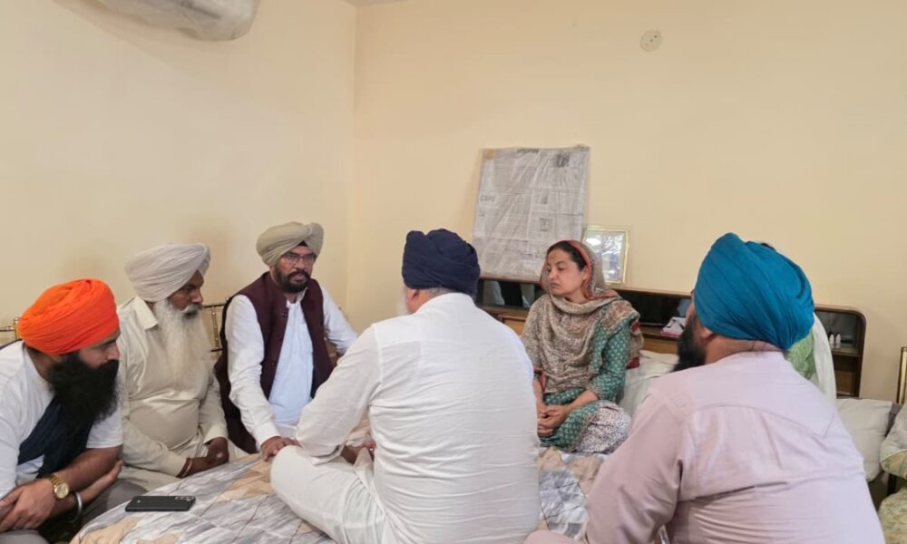 कुलदीप धालीवाल दिवंगत MD गगनदीप सिंह रंधावा के घर पहुंचे और गहरा दुख जताया