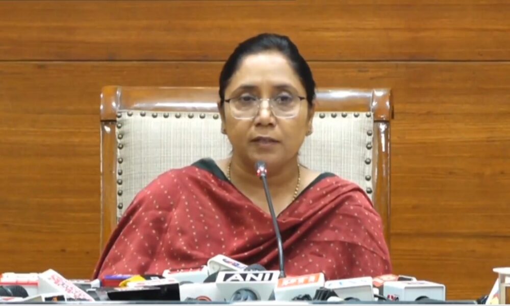 पंजाब सरकार 17 हजार पदों पर करेगी भर्ती:गोद लेने की प्रक्रिया सरल; एसिड अटैक पीड़ितों की पेंशन बढ़ाई पंजाब सरकार 17 हजार पदों पर करेगी भर्ती:गोद लेने की प्रक्रिया सरल; एसिड अटैक पीड़ितों की पेंशन बढ़ाई