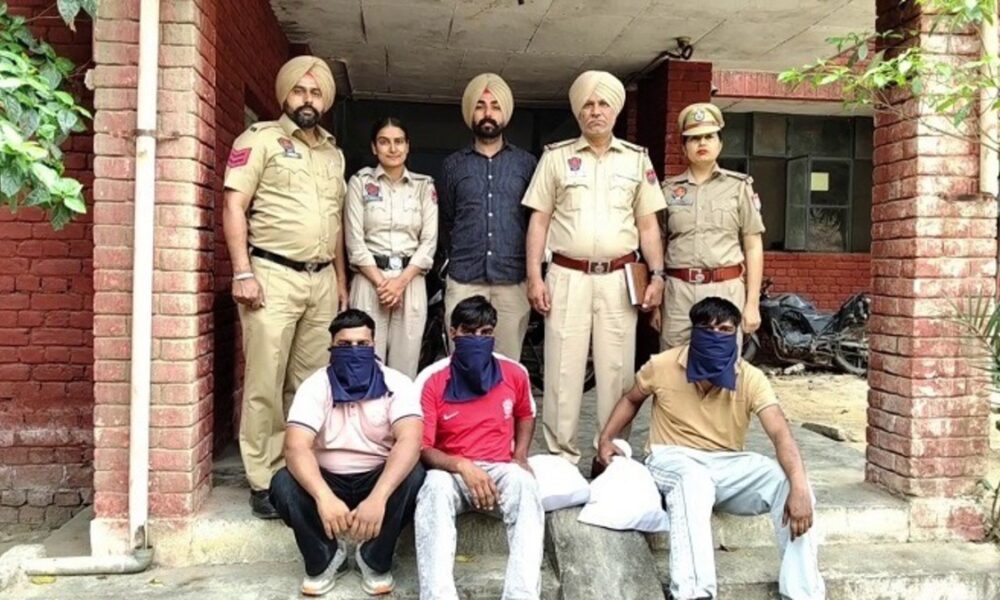 धनौला पुलिस की बड़ी कार्रवाई: नकली पुलिस बनकर ठगी करने वाले 3 आरोपी गिरफ्तार