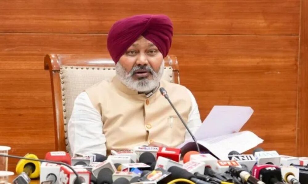 पंजाब देश के शीर्ष 3 राज्यों में शामिल, अपना कर राजस्व बढ़कर ₹57,919 करोड़ हुआ: हरपाल सिंह चीमा पंजाब देश के शीर्ष 3 राज्यों में शामिल, अपना कर राजस्व बढ़कर ₹57,919 करोड़ हुआ: हरपाल सिंह चीमा