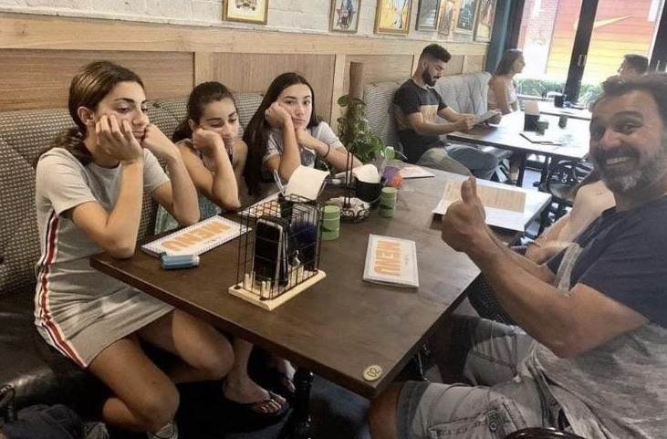 फोन से दूरी, डिस्काउंट की गारंटी ! रेस्तरां का नया एक्सपेरिमेंट