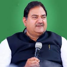 हिसार में अभय चौटाला का सरकार पर हमला, मंडी व्यवस्था और किसान नीतियों पर उठाए सवाल