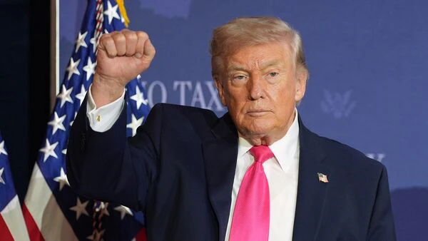 ईरान-अमेरिका समझौते की अटकलें तेज, ट्रम्प के बयान से मिडिल ईस्ट में हलचल